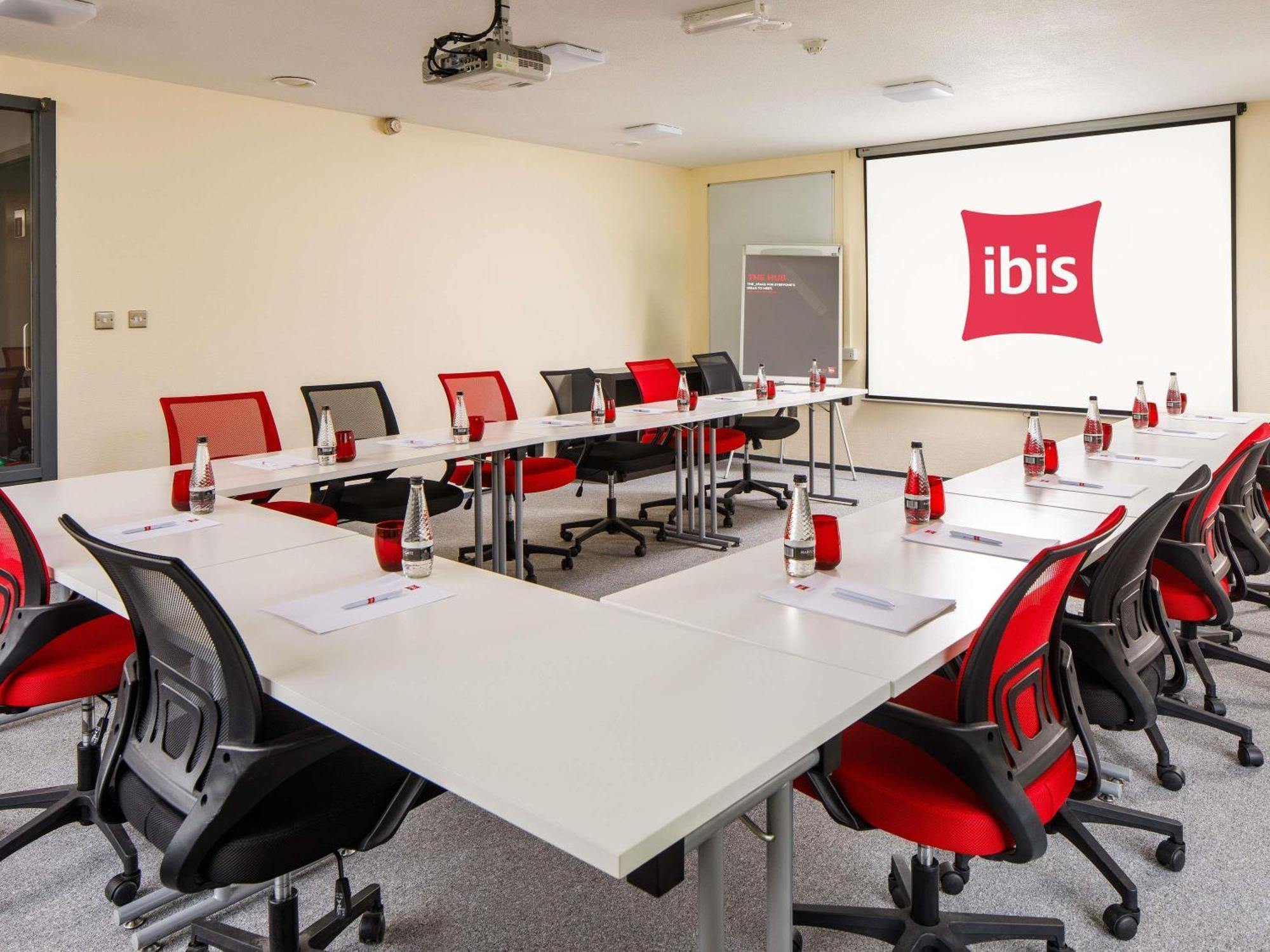 Ibis Coventry South Hotel Exterior photo